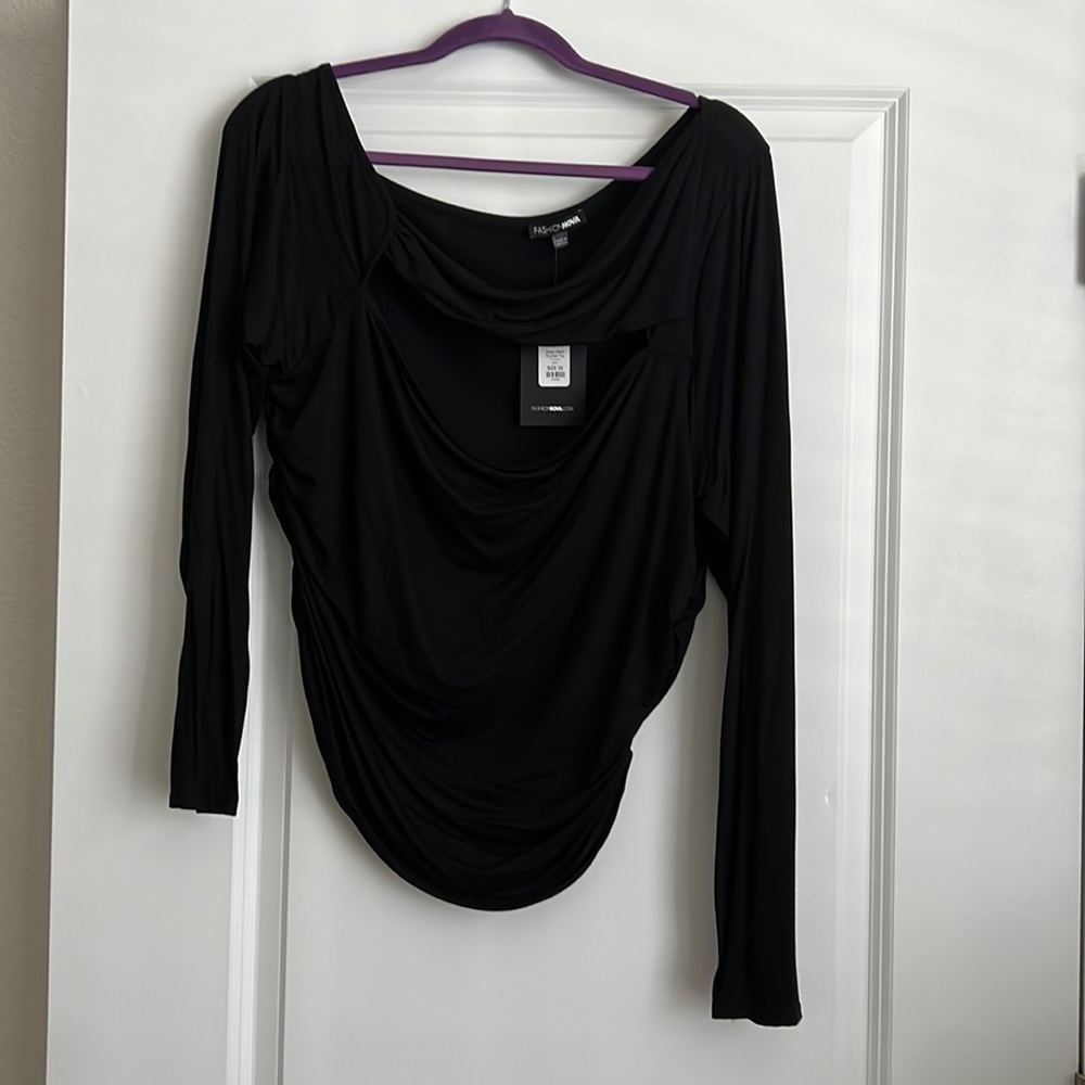 NWT FASHION NOVA TOP